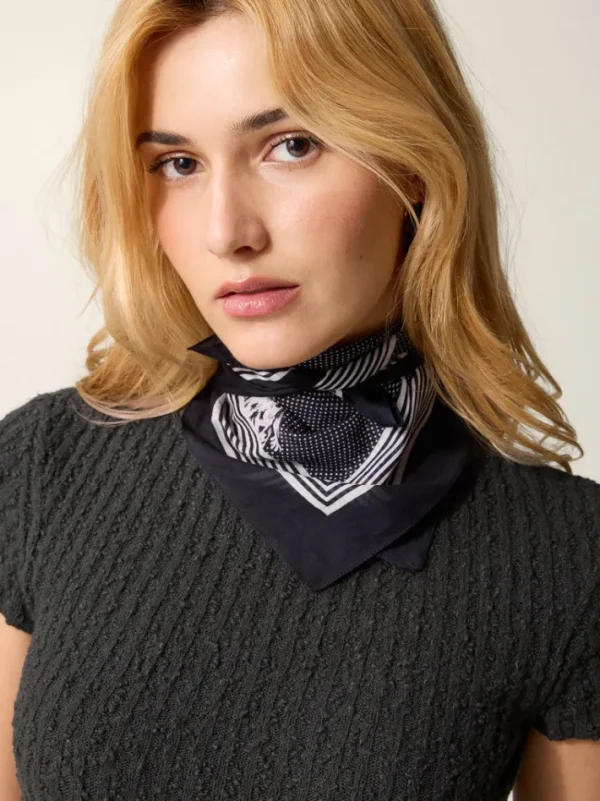 foulard_tanguy_1.webp Cheap Foulard TANGUY Lifestyle