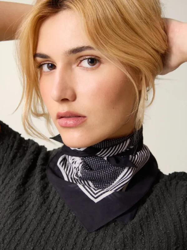 foulard_tanguy_2.webp Cheap Foulard TANGUY Lifestyle