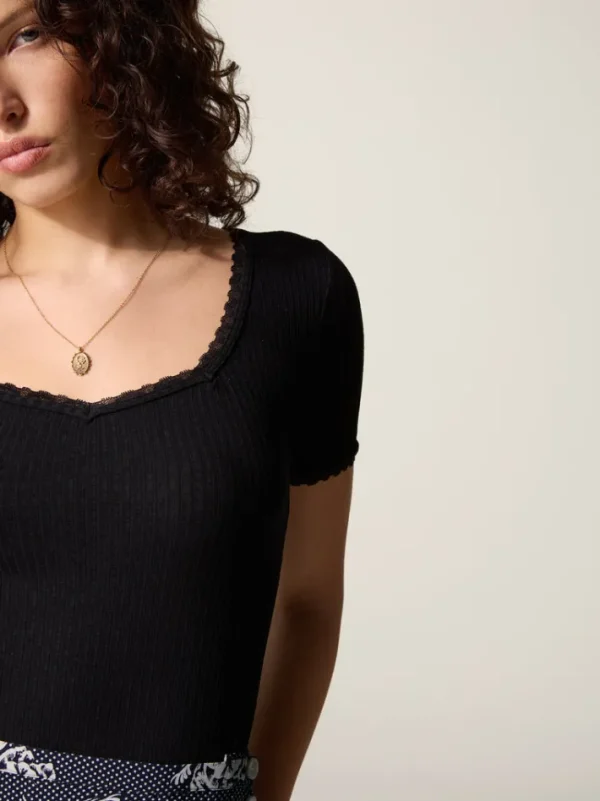 top_giuia_2-1.webp Online Top GIUIA Tops